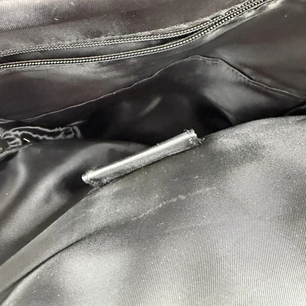 Ooze‎ Smell Proof Carbon Lined Water Resistant Locking Travel Bag Mens Daypack